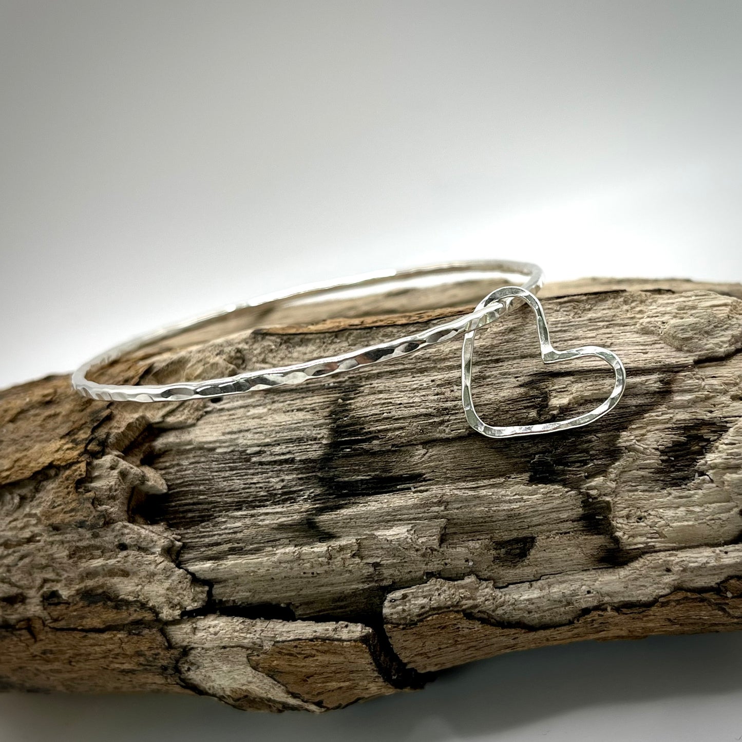 Hammered Heart Link Bangle